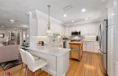 Fountain of Youth House - Scenic Downtown Retreat - Foto 15