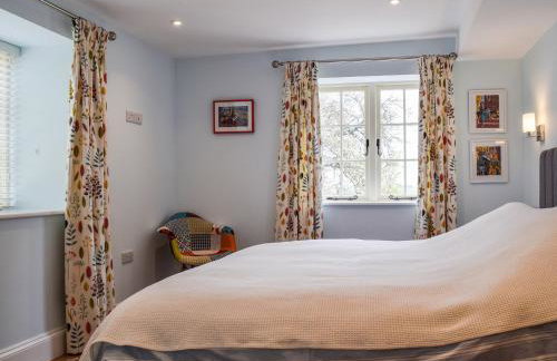 The Courtyard - Photo 10