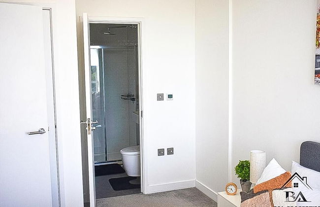 Modern 2 Bed 2 Bath Bracknell With Free Parking - Foto 21