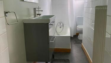 31 Chemin de la Croix aux Outils - Photo 2, Shower