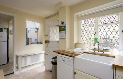 Beautiful Cottage in Picturesque Cotswolds Village - Foto 15