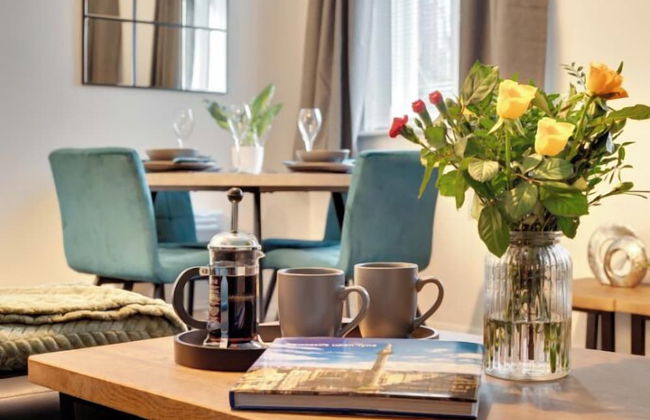 The Hideaway at Monk Street by Week2Week - Photo 12