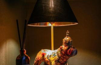 Trendy 2 Bed Flat - Near Airport - Foto 28