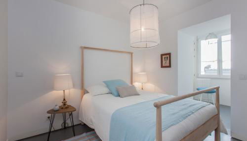 Renovated Apartment w/ Private Courtyard, By TimeCooler - Foto 3