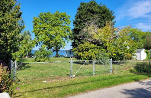 Lil's on the Lake Vintage Cottage on Crystal Lake - Foto 21