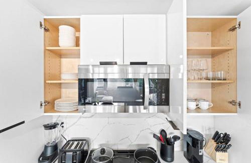 Luxury Haven 5 min to Airport NYC MetLife - Photo 5