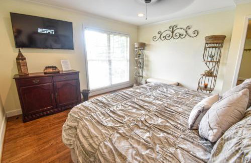 Waterfront Home with Spacious Outdoor Deck Boat Slip - Foto 9