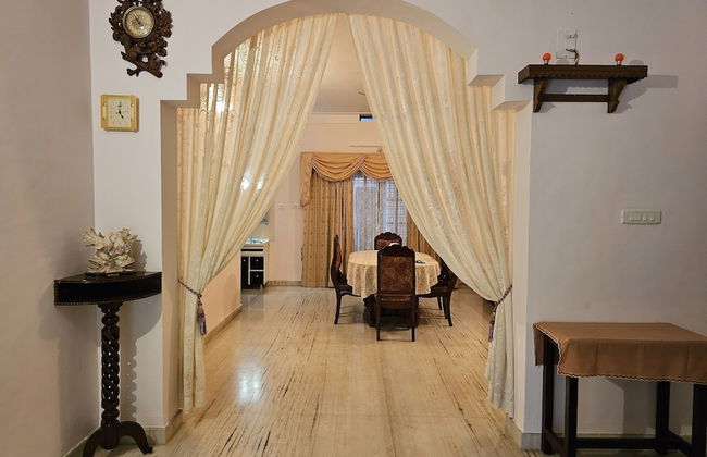 De Royale Summit Home Stay - Photo 12