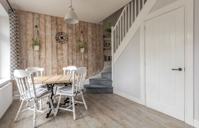 Newly Converted Historic Stables Near The Beach - Foto 7