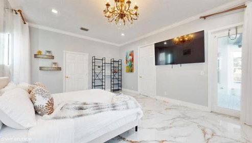 Luxury House with Movie Theater - Foto 2