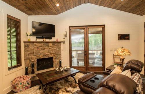 NEW FOREST COTTAGE W/GRILL & DECK:HIKE, FISH, GOLF - Foto 15