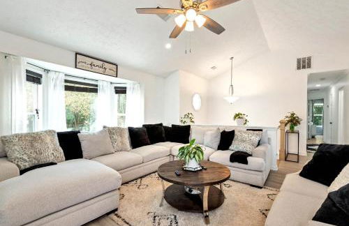 Spacious 5BR Family Retreat Near Mall of GA Sleeps 13 - Foto 35