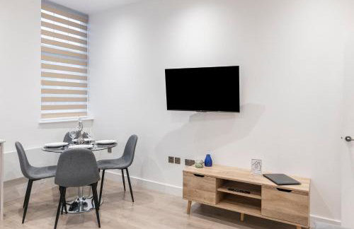 Welcoming and Spacious Apartment- Excellent Location - Foto 19