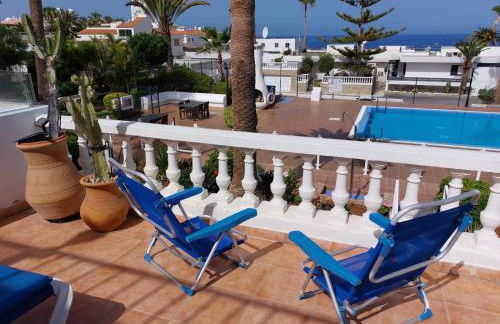 FIRST LINE Villa Floor Studio Apartment with amazing sea view Air Conditioned just 50m from the beach - Foto 1