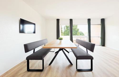 Tolstov Apartments - 3 Room Apartment - Balcony - Kitchen - Washing machine - next to Cologne - Foto 1