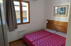 Appartement 4 pièces pour 6-8 personnes, 2 chambres, 1 cabine, 2 canapés-lit double dans le salon, au pied des pistes et piscine l'été, wifi fibre - Foto 31