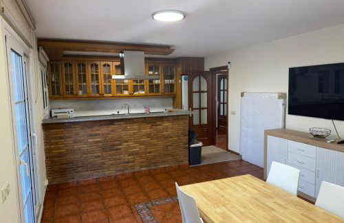 Golden Villa - Photo 2