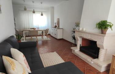 Casa das Rosas - Moradia com jardim e churrasco, Charneca da Cotovia - Foto 9