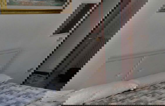 Caponi Bros - Photo 2