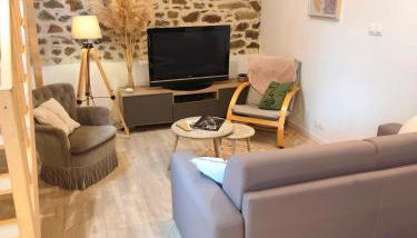 La petite maison en pierre - classé 3 étoiles - Foto 5
