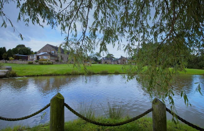 Lakeside Escape, Stone Countryside Cottage - Foto 39