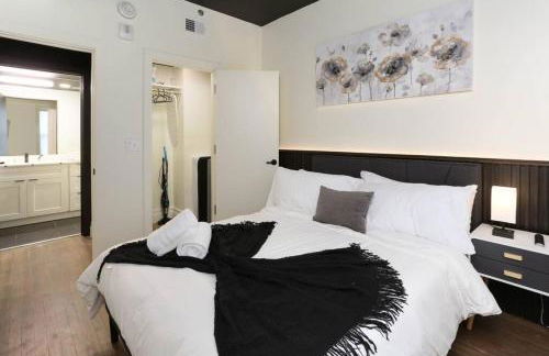 Cozy 2BR On Rvrwalk Gym and Parking Near Conv Ctr - Foto 72