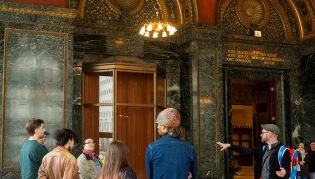 Caminando con Colin: recorrido por la historia, el misterio, la comedia y la tragedia de Chicago - Foto 4