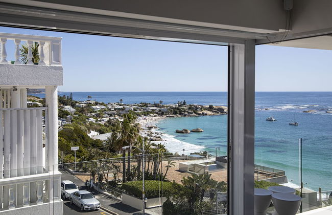Clifton YOLO Spaces – Clifton Beachfront Penthouse - Photo 45