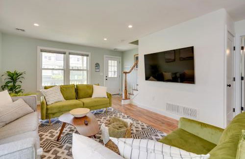 Gorgeous Keansburg Home with Pool Walk to Beach! - Foto 5