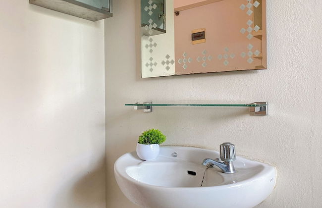 Minimalist and Comfy Studio at Habitat Apartment - Foto 12