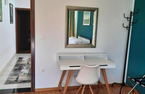 Beachfront Luxury Villa with Private Pool & Stunning Sea Views - Photo 7