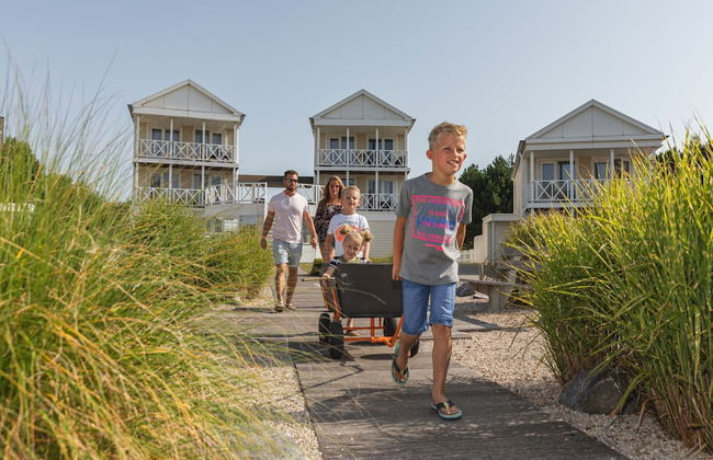 Restyled Villa With Dishwasher and Whirlpool, Near the Sea - Photo 28