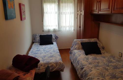 Piso completo para 5 personas en Gijón Casa Lantoxana - Foto 7