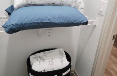 Frisco Vibes With Pool Gym and Elegant 1BR Apart - Foto 22