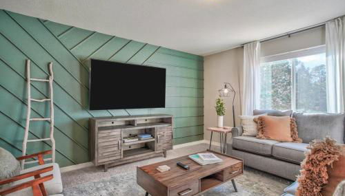 _Entire Home_Game Room_Basement_FirePit_ - Foto 3