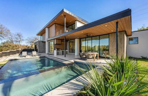 Barton Springs Luxe Heated Pool Spa Sleeps 16 - Photo 19