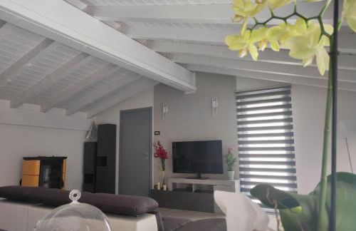 Luminoso appartamento vista lago - Photo 15