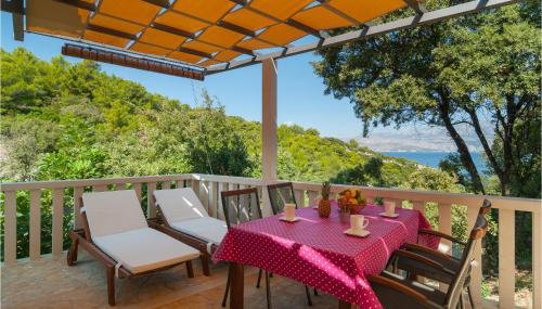 2 Bedroom Awesome Home In Praznica - Foto 2