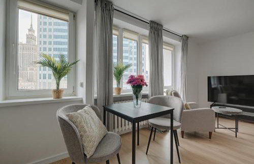 Urban Oasis Private Apartment with Palace of Culture View - Foto 1