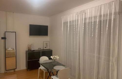 Charming Studio with Balneo Shower, Parking Included - Foto 23