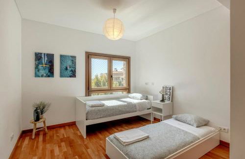 Modern 2 bedroom apt 20 min from city center - Foto 26