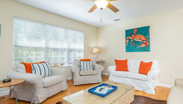 The Flying Pigs Cottage by Tybee Vacation Rentals - Foto 2, Imagen principal