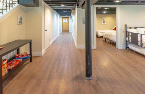 Tower Grove Park 4BR Home with Garage ABODEbucks - Photo 24