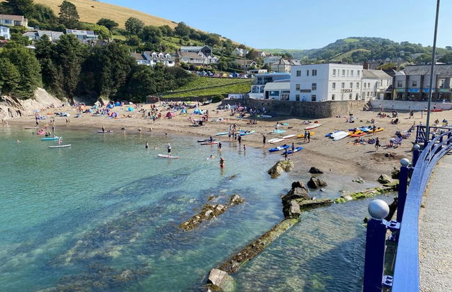 Homely 2- bed Apartment -ground Floor-sleeps 4 - Foto 1