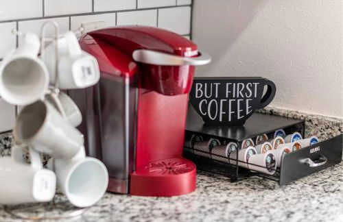 Upscale Ybor House with Outdoor Living Space - Photo 35