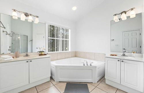 Pond View Club Cortile Resort Pool Hot Tub Theme - Foto 16