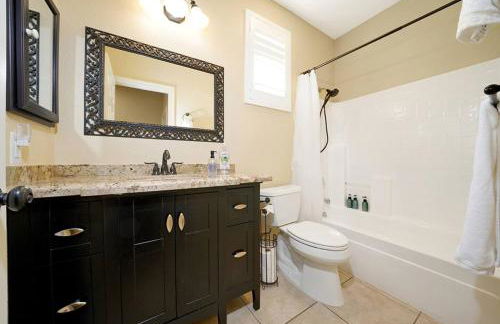 Pool-BBQ-View-Balcony-Fireplace-King-Garage-WD - Foto 15