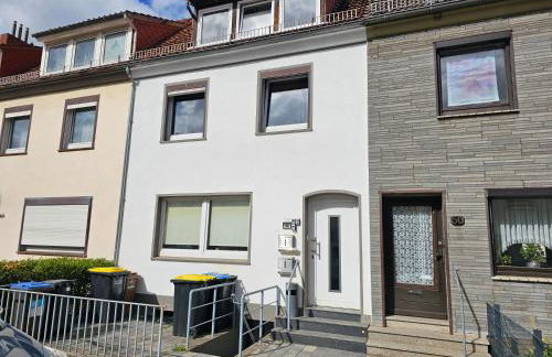 Monteurhaus mit zwei Wohnungen in Bremen-Mitte, Parkplatz & WLAN - Foto 2