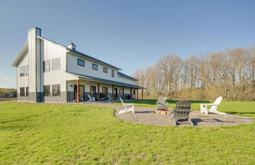 Large Home with Land in Prairie Farm! - Foto 1