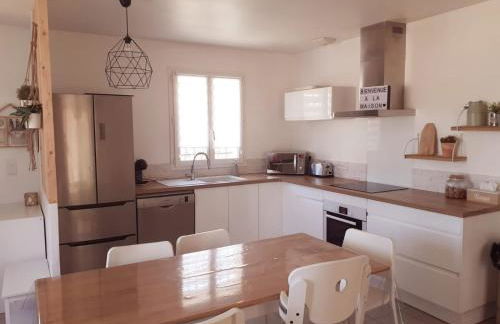 Maison ensoleillée de plain-pied ouvert sur un jardin clôturé - Foto 12